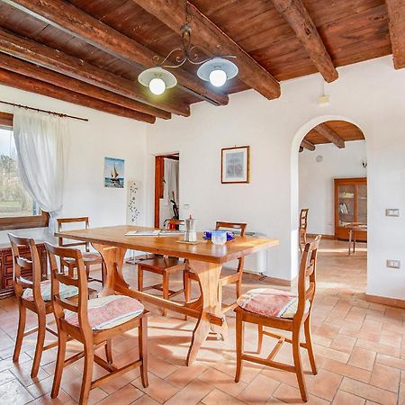 2 Bedroom Awesome Home In Taglio Di Po Ro Porto Viro Exterior photo